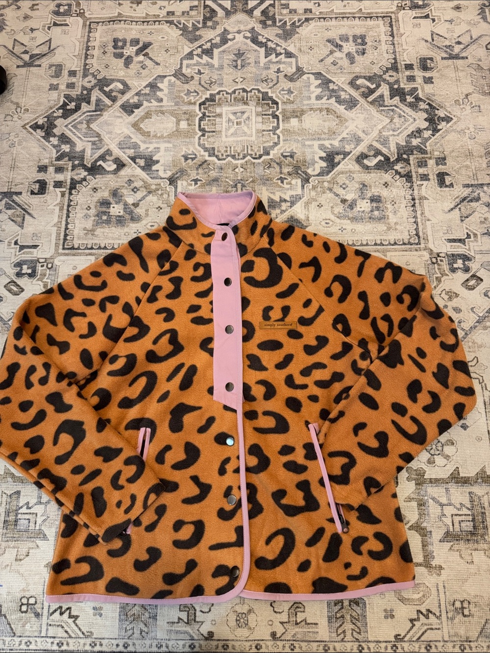 Like Nee Simply Southern Women’s M Leopard Print Pink Trim Fleece Snap Jacket